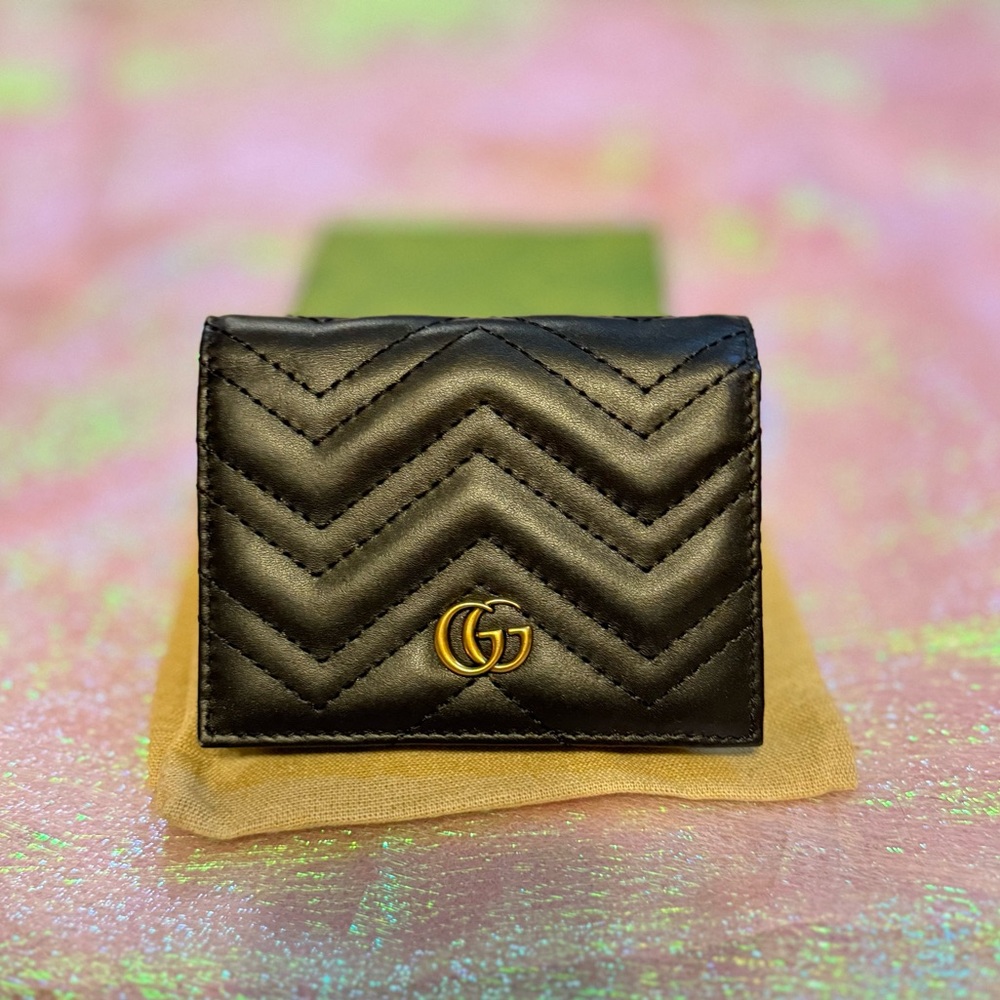 🖤 Chevron Quilted Small Wallet